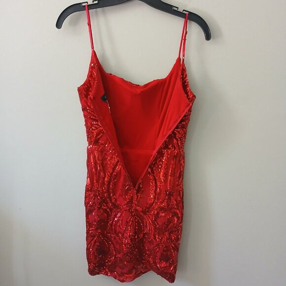B.Darlin Junior's Sz XS Strappy Square-Neck Bodycon Dress Red Sequins Mini Lined - Picture 10 of 16